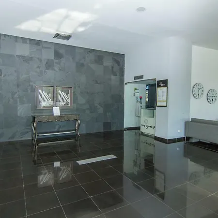 Atlantic Sun & شقة