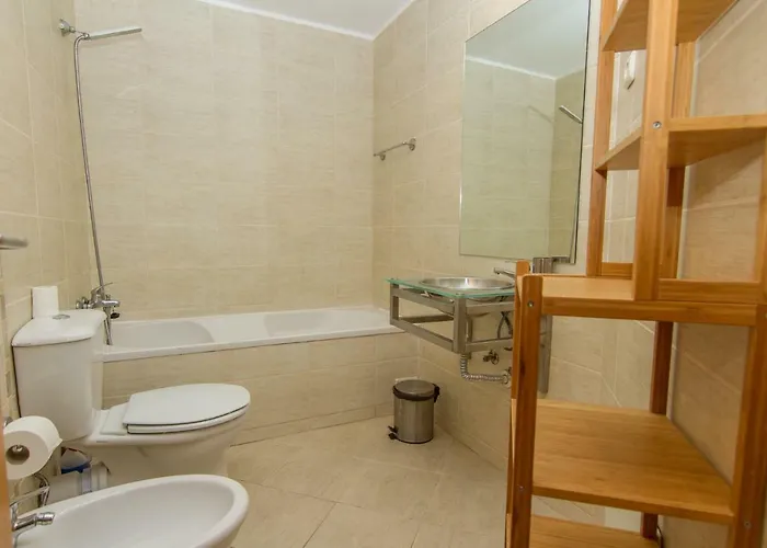 Atlantic Sun & * Portimão